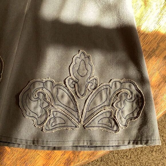 CAbi Dark Brown Embroidered Appliqué Midi Skirt Sz4 Fairy Grunge, Dark Academia - Picture 8 of 15
